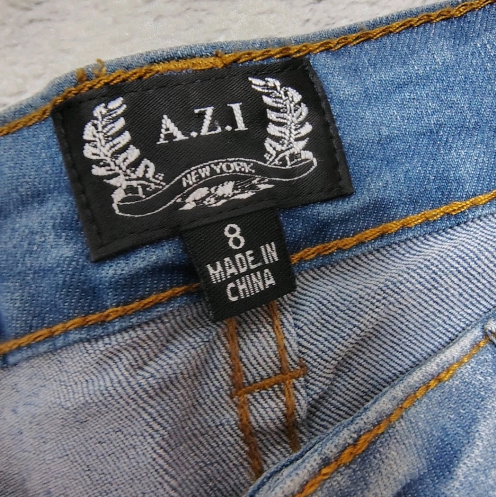 NWT A.Z.I. Embroidered Flower Jeans Light Wash Women's 8 Bohemian Boho Blooming - Picture 4 of 11